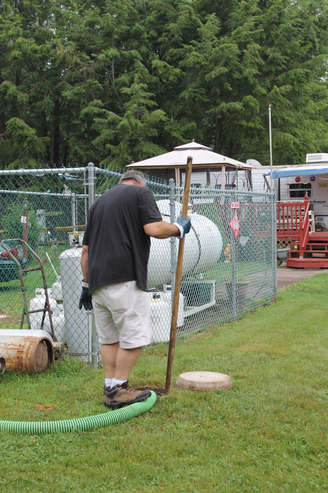 Septic Tank Cleaning | SSS Canton CT, East Hampton CT